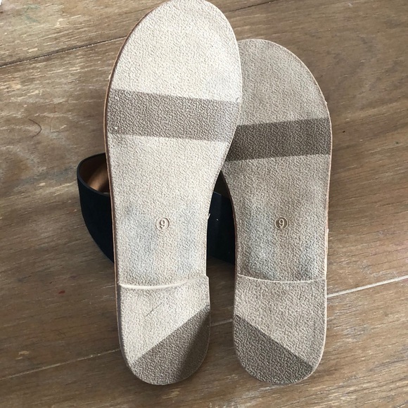 Brand new sandals - Picture 3 of 4